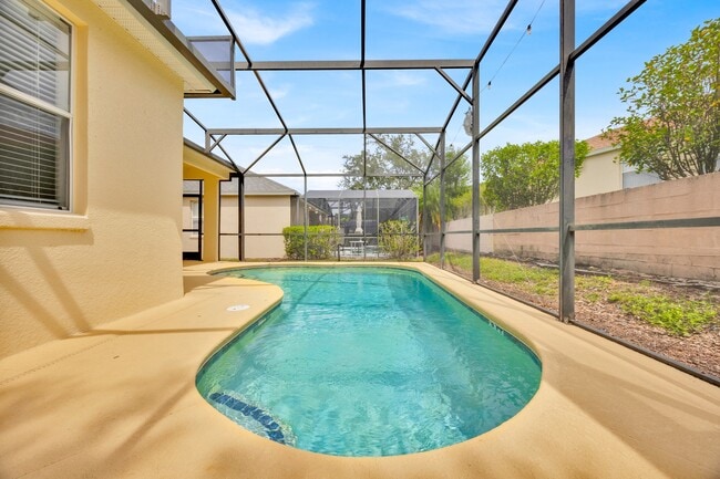 Photo - 420 Tower Lk House