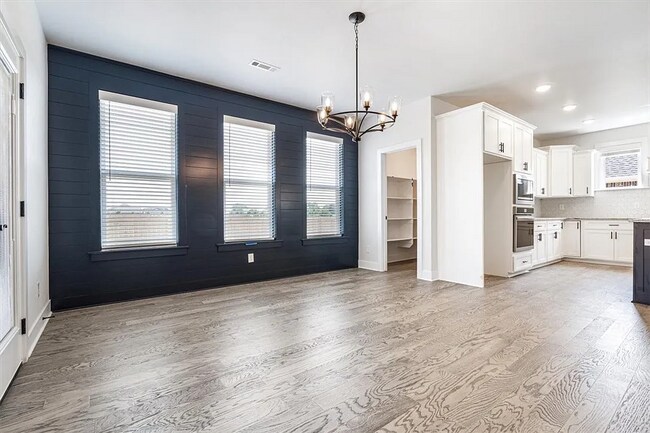 Building Photo - 1511 Cullinan St