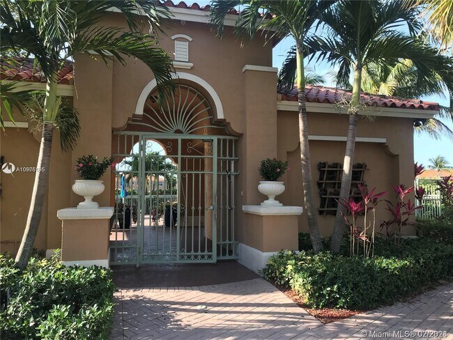 Foto del edificio - 6540 NW 114th Ave