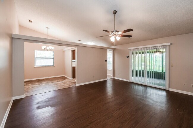 Building Photo - 2228 Alderney Ct