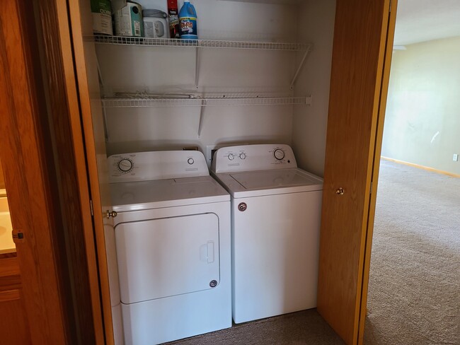 Laundry - 90 Cherry Ct