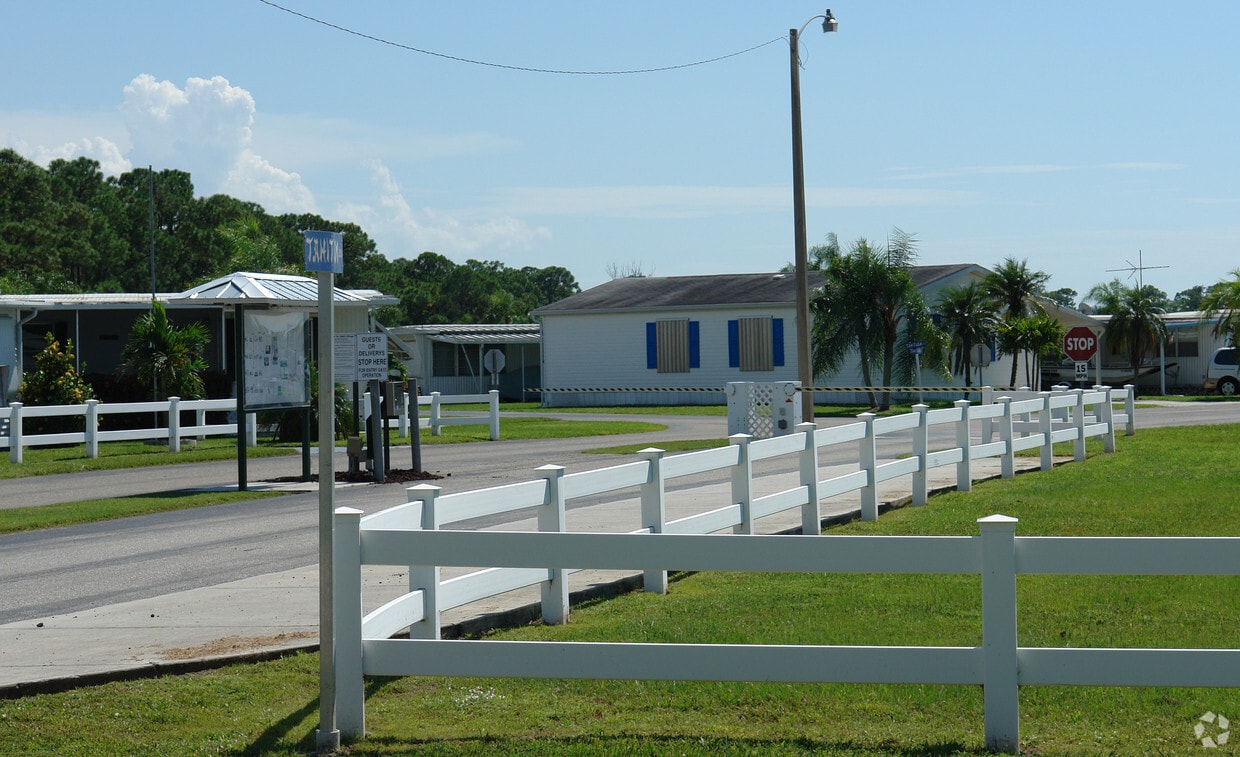 Tahiti Mobile Village Apartments in Estero, FL