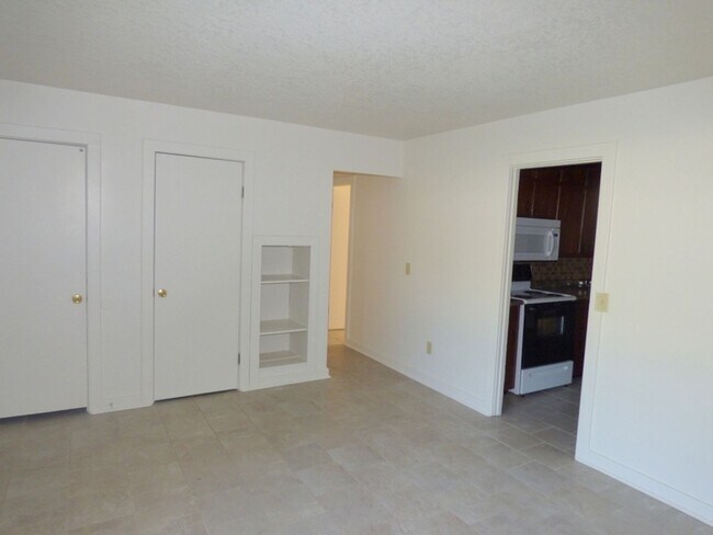 Foto del edificio - 4601 Holton Ave