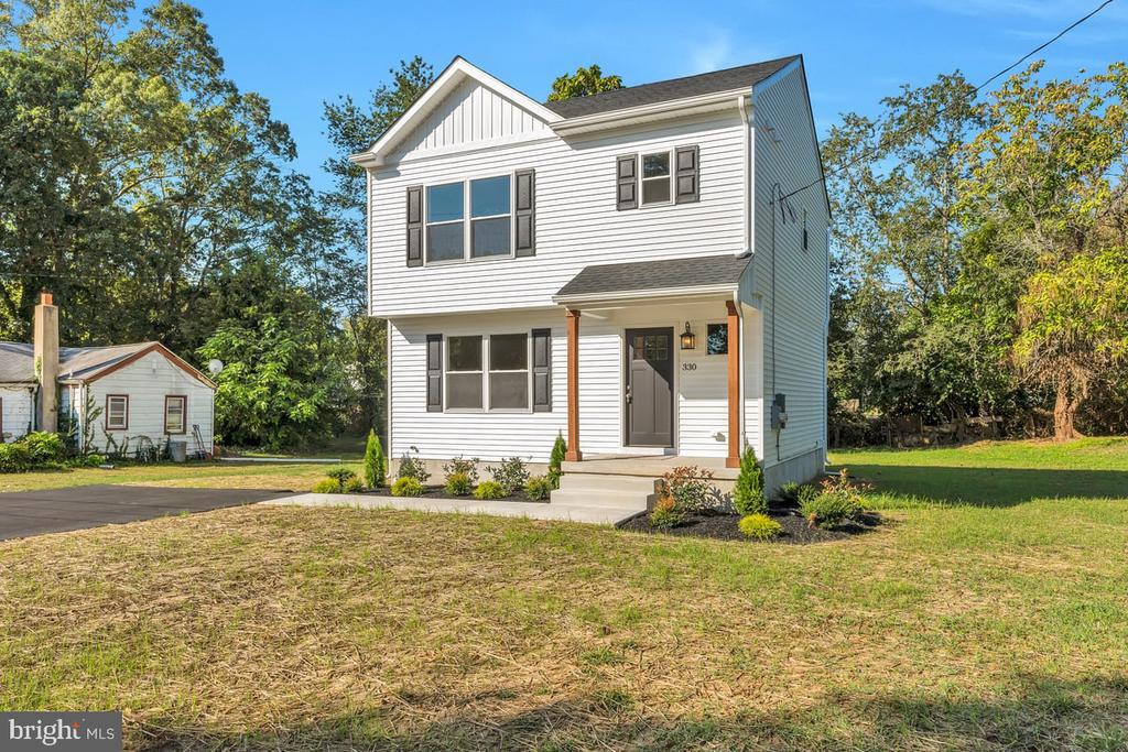 Foto principal - 330 Colfax St