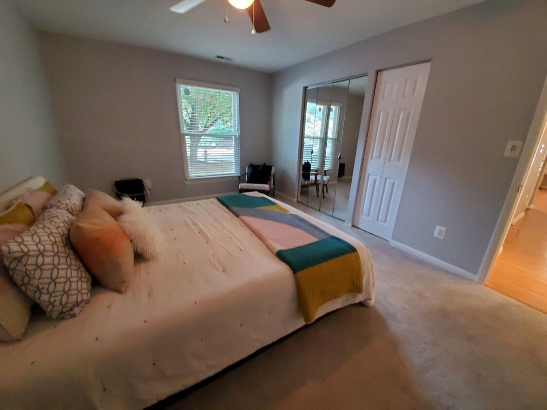 Primary Photo - Beautiful Updated 1 bd/1ba Condo in Villas...
