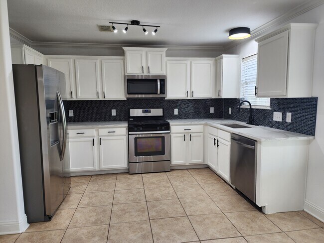 Foto del edificio - 21651 Falvel Sunrise Ct