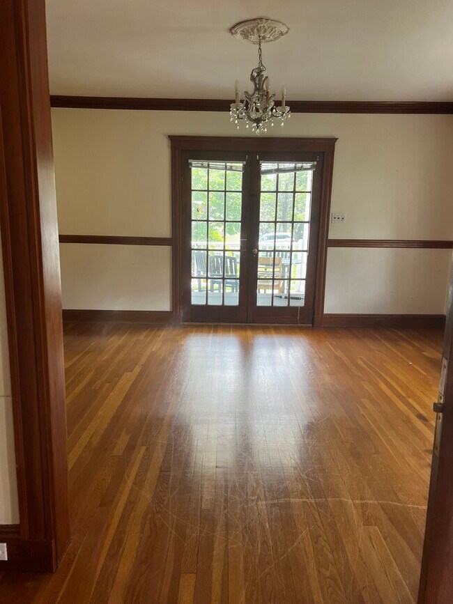 Foto del edificio - 109 Columbia Rd