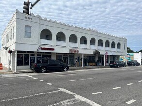 Building Photo - 2702 N Florida Ave