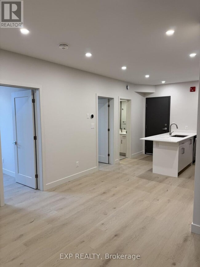 Building Photo - 1301 Dorchester Ave