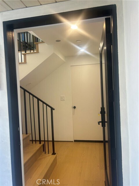 Foto del edificio - 612 Begonia Ave