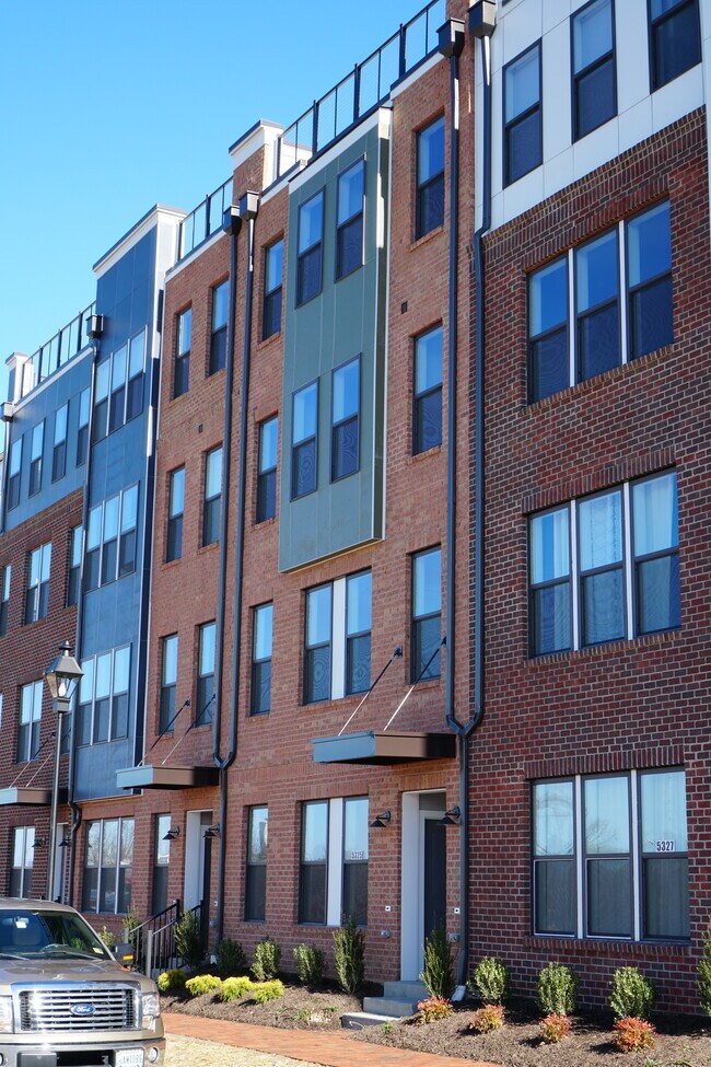 Front of condo, Unit B on floors 3&4 - 5325 Old Main St