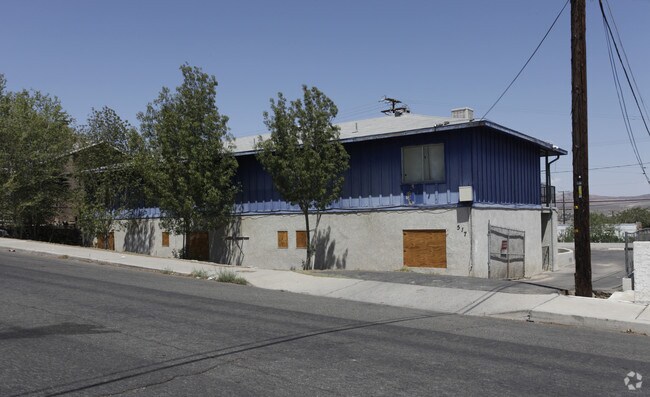 Primary Photo - Fredericks Apartments