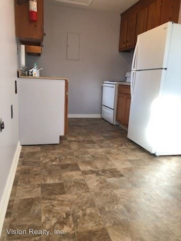 Building Photo - 114 Hadley Dr