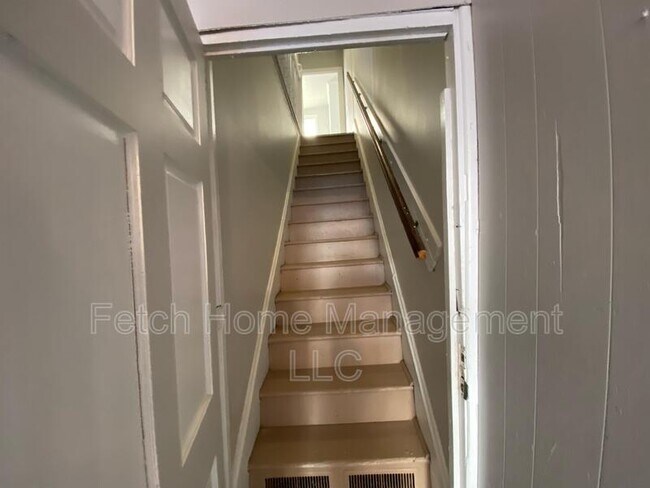 Building Photo - 418 S Prince St