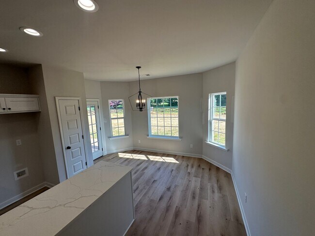 Building Photo - 2346 Julianna Dr