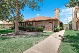 Building Photo - 3043 Modella Ave
