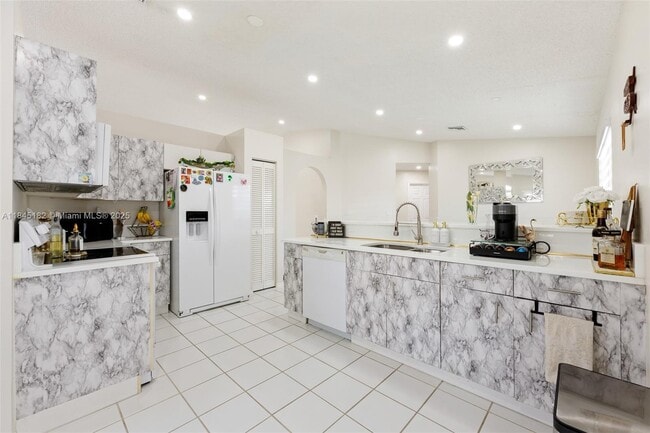 Building Photo - 12340 SW 144th Ter
