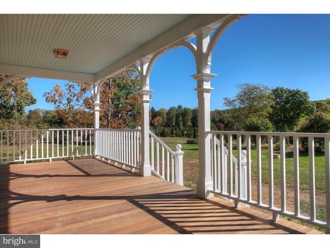 Building Photo - 5253 Upper Mountain Rd