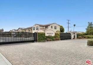 Building Photo - 13002 Lily Pl