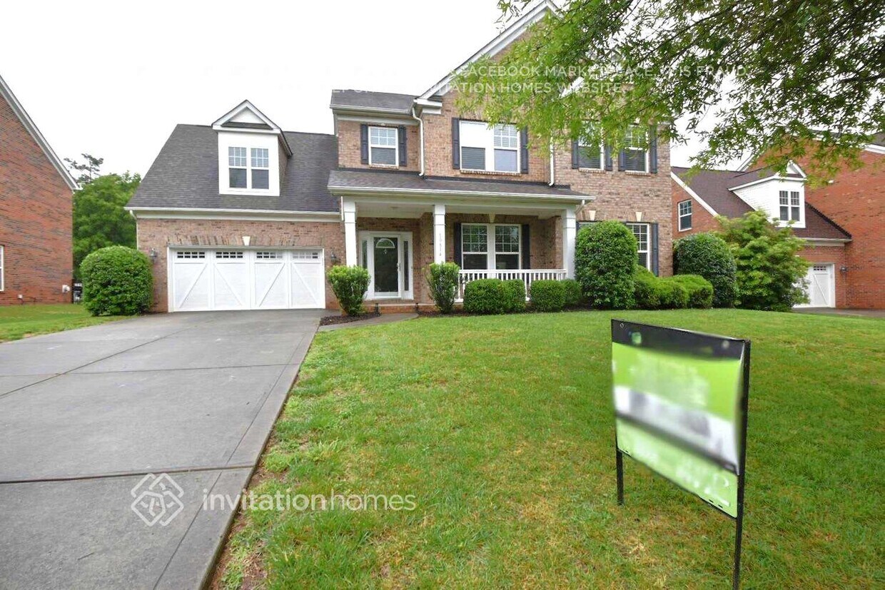 Foto principal - 10814 Bask Ct