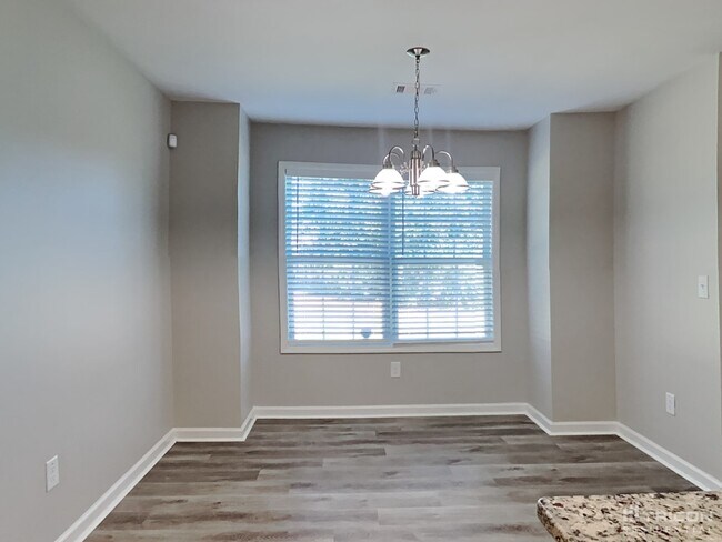 Building Photo - 365 McGiboney Ln