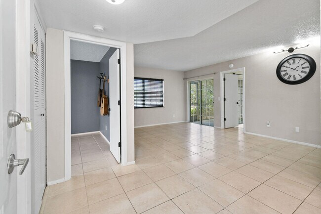 Foto del edificio - 1631 SE Green Acres Cir