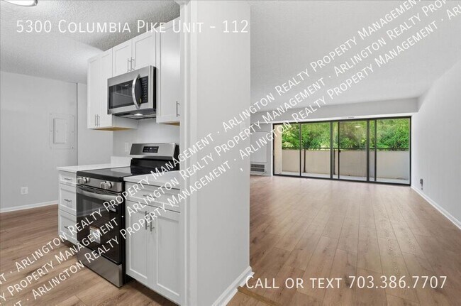 Foto del edificio - 5300 Columbia Pike