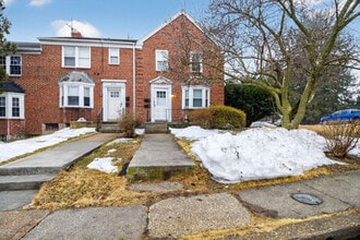 Building Photo - 6133 Parkway Dr