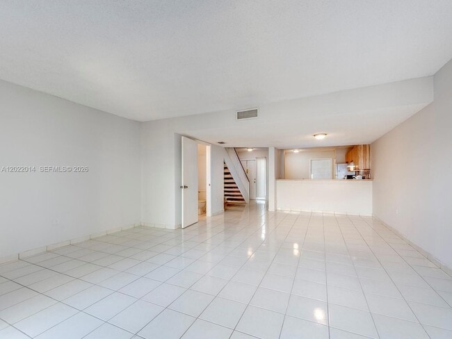 Foto del edificio - 1351 NW 124th Ave