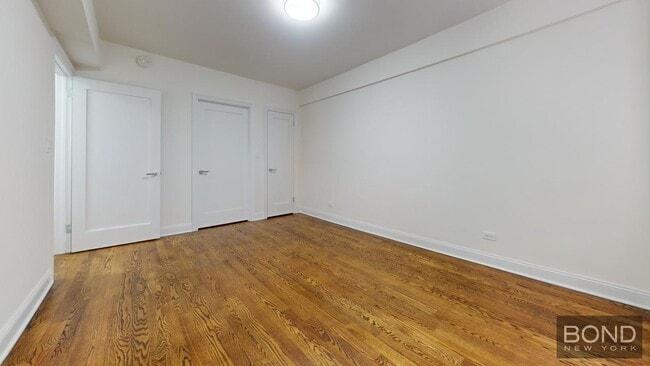 Foto del edificio - 157 W 57th St