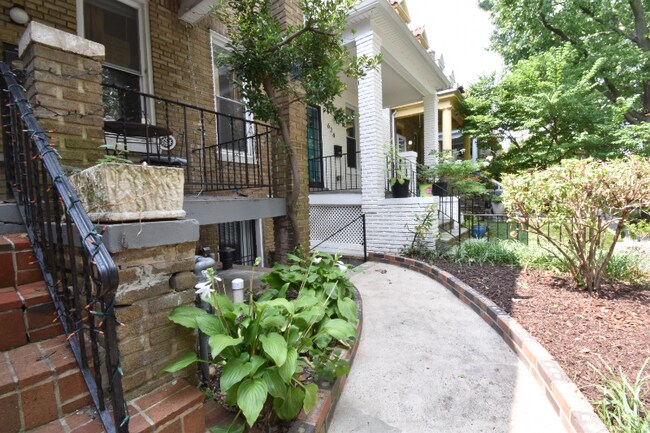 Foto del edificio - 620 Princeton Pl NW