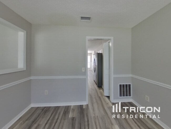 Foto del edificio - 2608 Bottomridge Dr