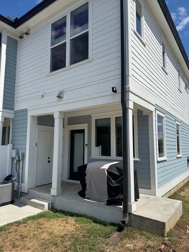 Building Photo - 111 Stella Dr