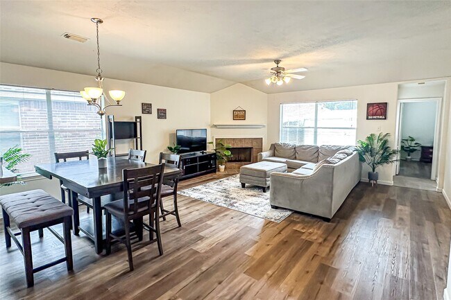 Foto del edificio - 12426 Gershwin Oak St