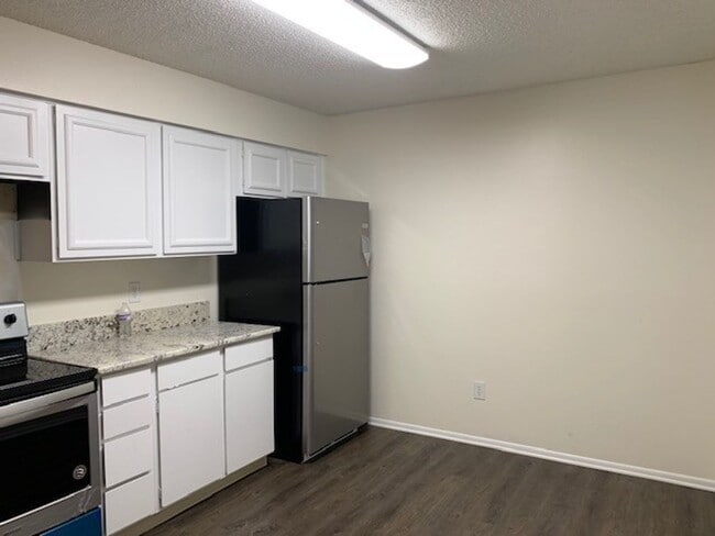 Photo - 2350 E Geddes Ave Apartment