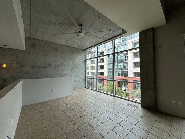 Building Photo - 1025 Island Ave