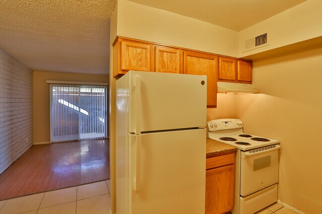 Foto del edificio - 14 W Southern Ave