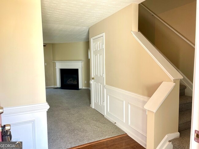 Building Photo - 162 Topaz Dr