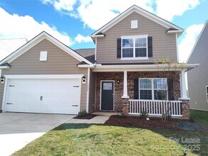 Building Photo - 1404 Secrest Cmns Dr