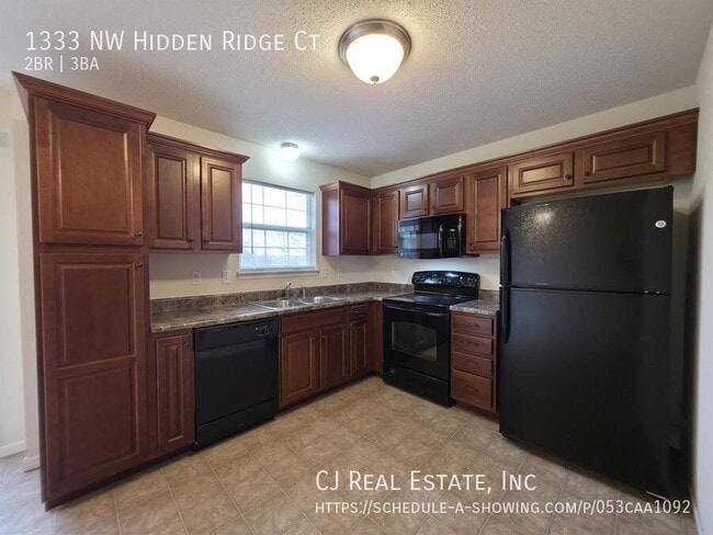 Building Photo - 1333 NW Hidden Ridge Ct