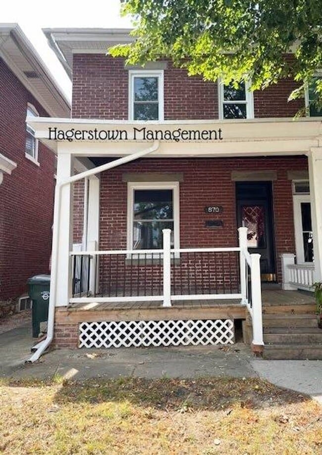 Building Photo - 870 Mulberry Ave