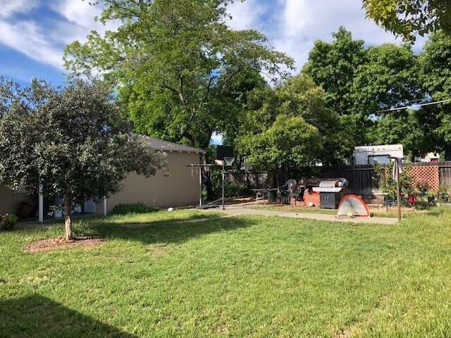 Building Photo - COMING SOON!! VACAVILLE-E. MONTE VISTA AVE...