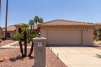 Building Photo - 9637 E Sundune Dr