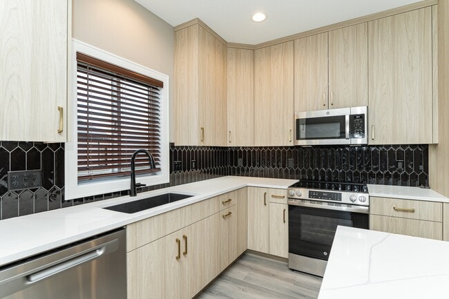 Foto del edificio - 353 Spring Day Ct NE