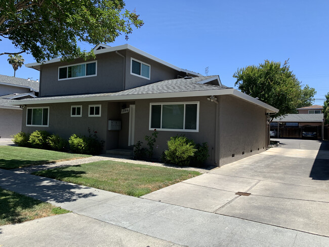 Building Photo - 1096 Topaz Ave