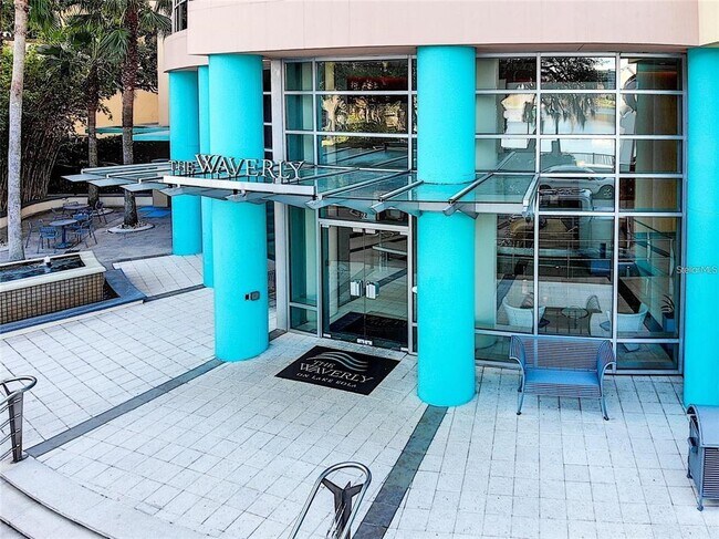 Foto del edificio - 322 E Central Blvd