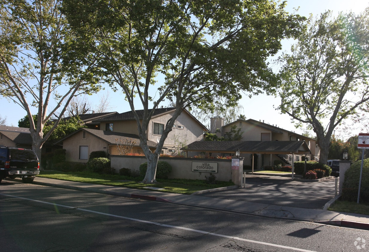 Building Photo - Villa Colorado