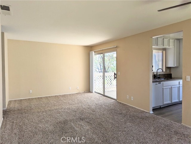 Building Photo - 663 Diamond Way