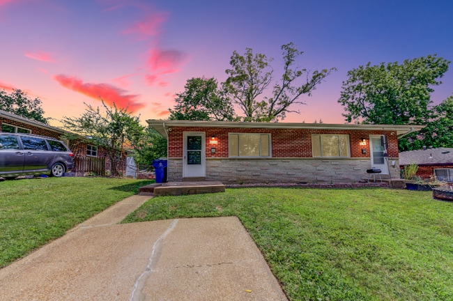 Building Photo - 4059 Esseldale Dr