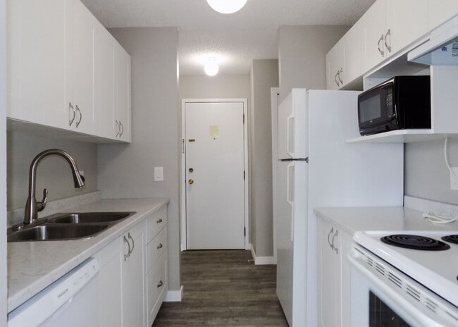 Building Photo - 8111-8196 StreetBlock D - 323